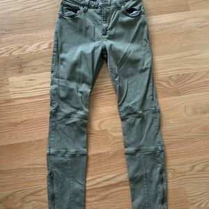 LUCKY DETAILED PANTS!